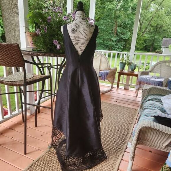 ML MONIQUE LHUILLIER Dresses & Skirts - Monique Lhuillier Black Lace Dress, High Low Formal Gown Sz 8, Cocktail Evening